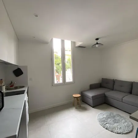 Little Duplex Yourhosthelper Apartman